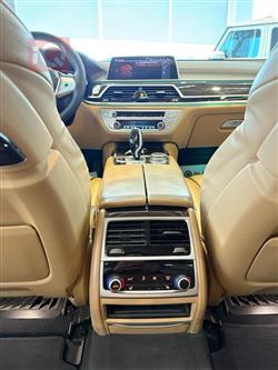 بي ام دبليو الفئة 7